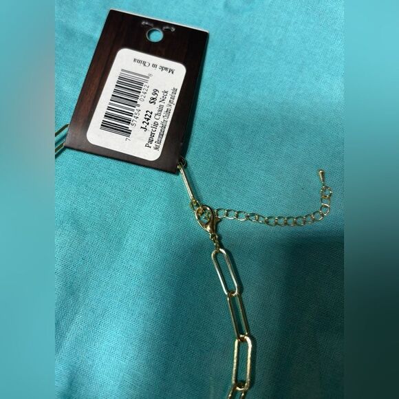 NEW! 16” Gold Paper Clip Necklace with Extension NWT - Picture 3 of 3